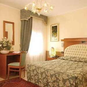 Hotel Il Moro Di, Venice